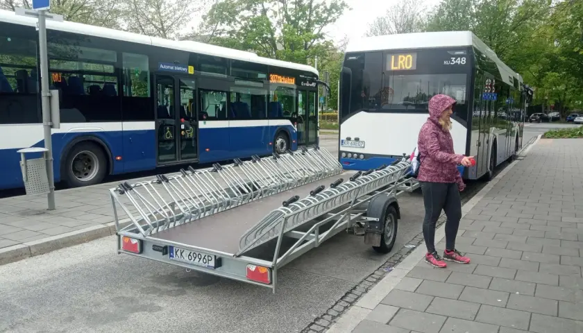 Osiedle Teatralne Kraków: Dojazd bez stresu! Komunikacja, auto, rower
