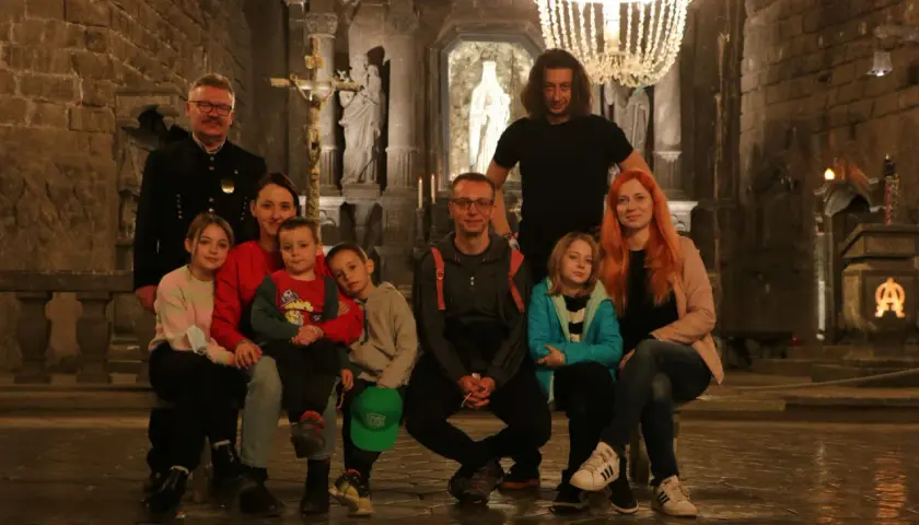 Rodzina w Kopalni Soli Wieliczka. Ciekawostki o podziemnym świecie soli.