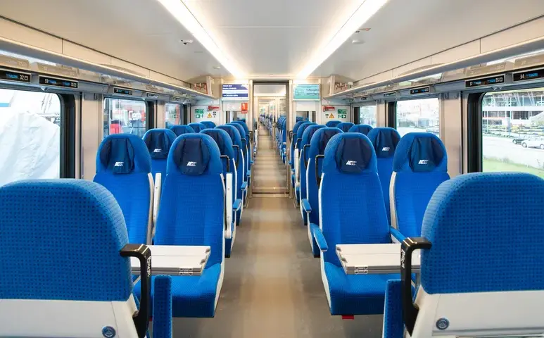 Miejscówka PKP Intercity: Obowiązkowa? Jak ją zdobyć łatwo?