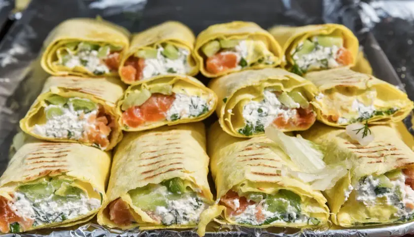 Czym jest lawasz kebab? Poznaj jego smak i tradycję kulinarną