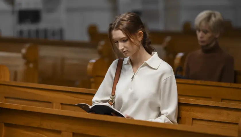 Przebieg rekolekcji kościelnych: co czeka Cię na duchowych ćwiczeniach