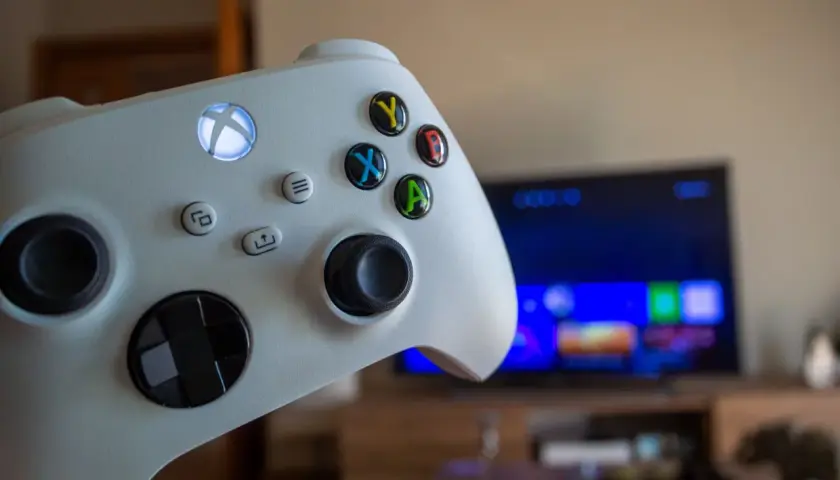 Xbox Series S Dev Mode: Emulatory jak wgrać i grać w klasyki?
