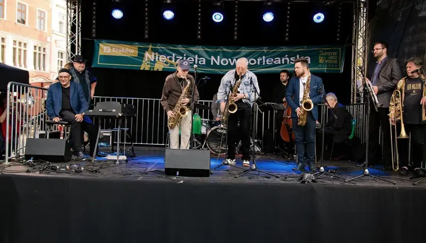 Magiczny festiwal zaduszny w Krakowie: muzyczne wspomnienia jazzu, które poruszają duszę