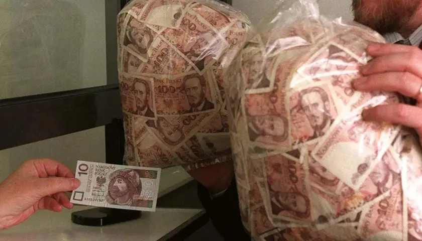 138 funtów w złotówkach - aktualna wartość po przeliczeniu