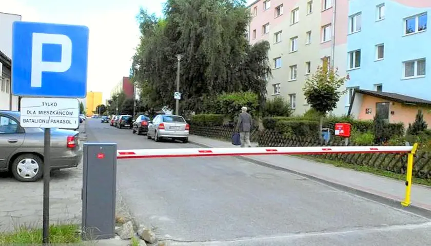 Jak otworzyć szlaban na osiedlu? Praktyczny poradnik dla każdego!