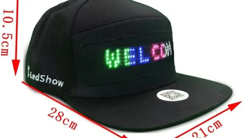 Czapka z aplikacją: LED czy Bluetooth? Sprawdź, co wybrać!