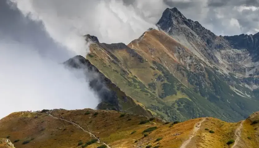 Tatry: jakie to góry? Odkryj ich alpejski charakter i sekrety!