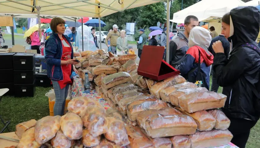 Najciekawsze pamiątki i produkty regionalne, które warto przywieźć z Zakopanego