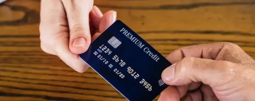 Jakie studia zapewniają pracę w banku i otwierają drzwi do kariery?