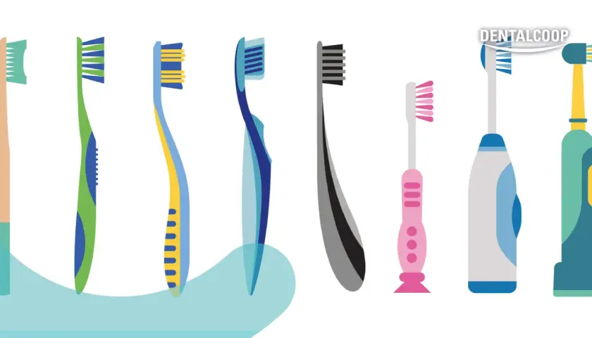 Una fila di spazzolini da denti colorati, alcuni manuali e altri elettrici, con setole spazzolino di varie forme e colori.