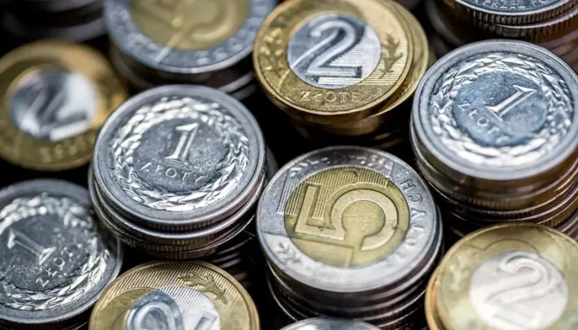 Ile można zarobić w wieku 16 lat? Realne stawki i możliwości 2025