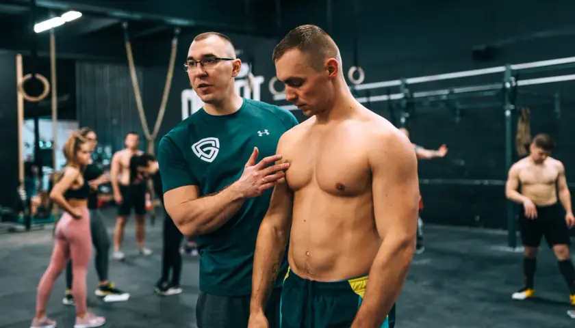Jak zostać trenerem CrossFit? Pełny przewodnik: kursy, koszty, zarobki
