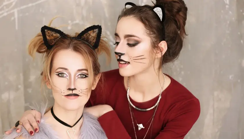Ragazze con trucco da gatto, un facile trucco carnevale ragazza semplice per un look felino.