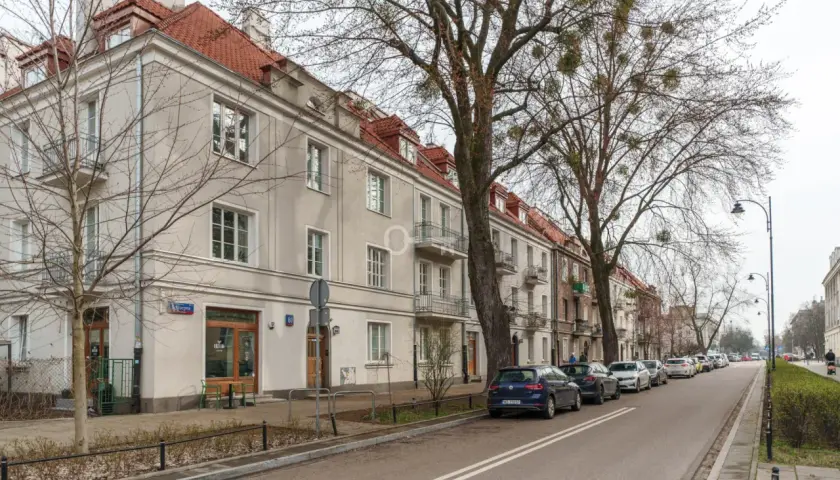 Efraima Schroegera 90: Nieznana perła architektury Warszawy
