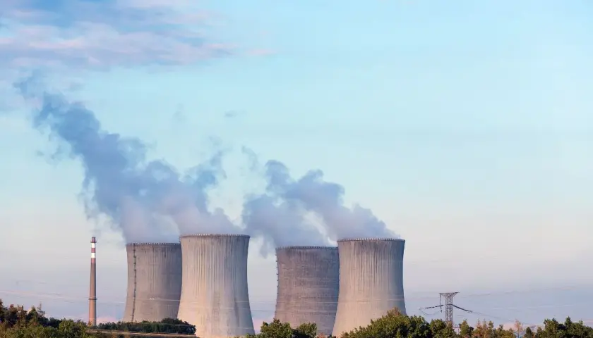 Ile energii wytwarza elektrownia atomowa? Zaskakujące dane i fakty