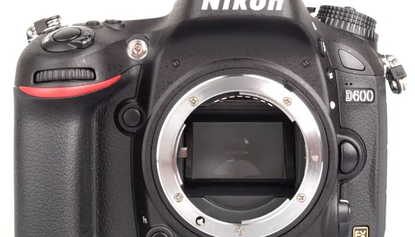 Najlepsze obiektywy do Nikon D600, które poprawią Twoje zdjęcia