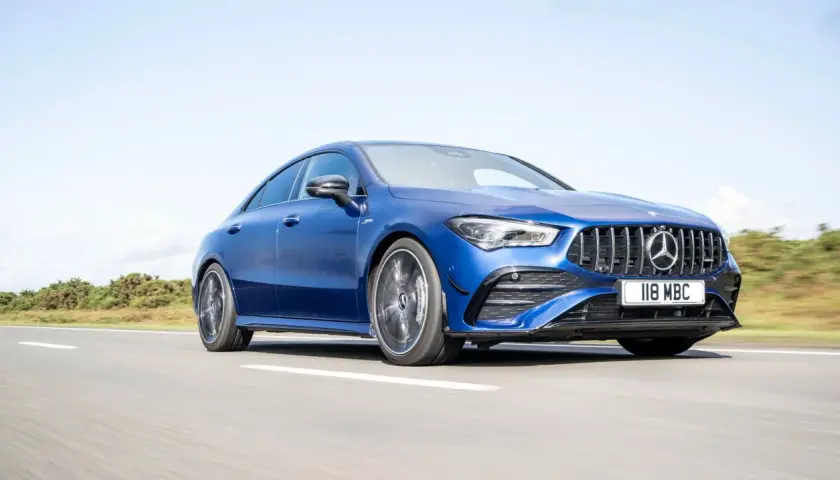 Mercedes CLA 35 AMG – niezwykłe osiągi i elegancja w kompaktowym wydaniu