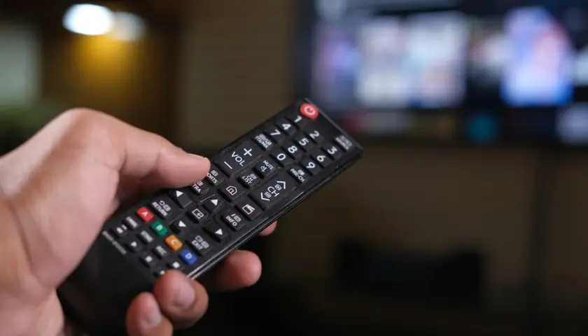 Dobry telewizor dla seniora. Jaki wybrać?