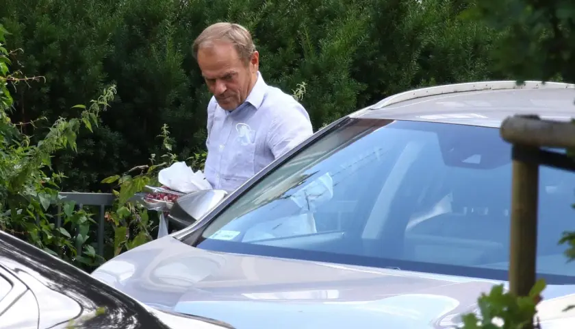 Jakie auto ma Tusk? Zaskakujące fakty o jego samochodach