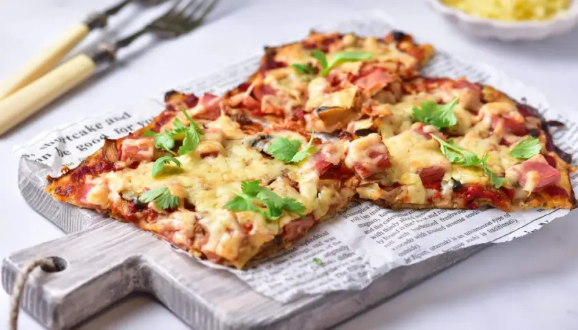 Jak zrobić keto pizzę z kalafiora?