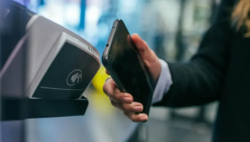 Mobilne banki i ich ryzyka – wygoda w cieniu cyberzagrożeń