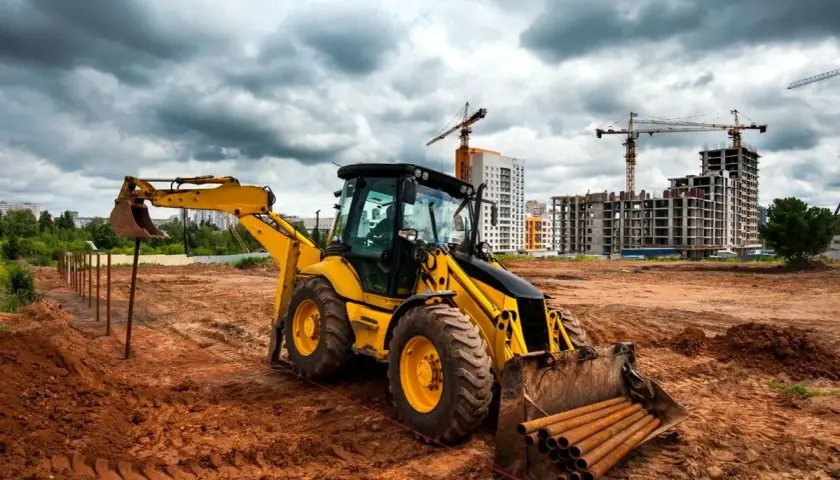 Jaki olej hydrauliczny do koparki - uniknij kosztownych błędów