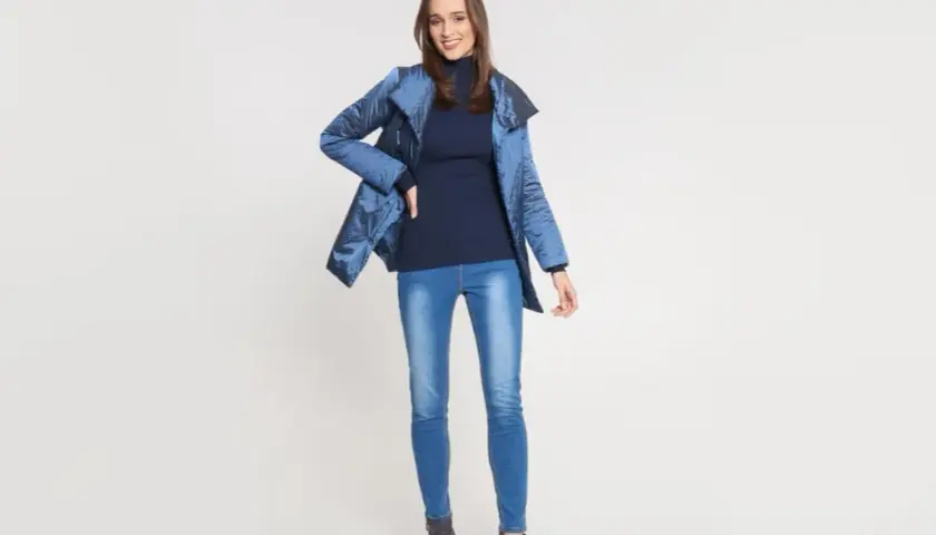 Idealny outfit na ognisko - jak wyglądać stylowo i czuć się wygodnie?