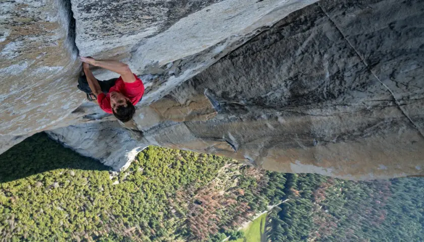 Free Solo - Gdzie legalnie obejrzeć film o wspinaczce bez asekuracji