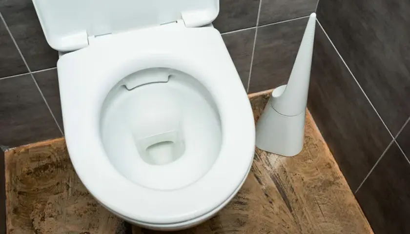 Ile kosztuje montaż WC? Sprawdź, jak uniknąć ukrytych kosztów i zaoszczędzić