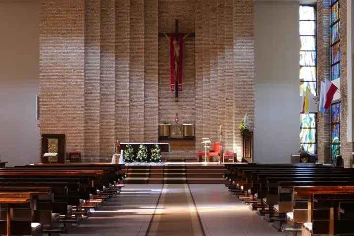 Sanktuarium Miłosierdzia Bożego w Poznaniu: godziny mszy i dojazd na Sobieskiego