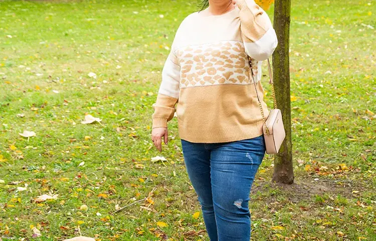 Modne jesienne stylizacje plus size, które optymalizują twoją sylwetkę
