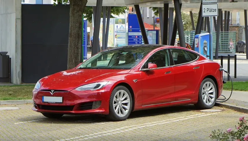 Ile kosztuje najtańszy samochód elektryczny? Ceny nowych i używanych modeli