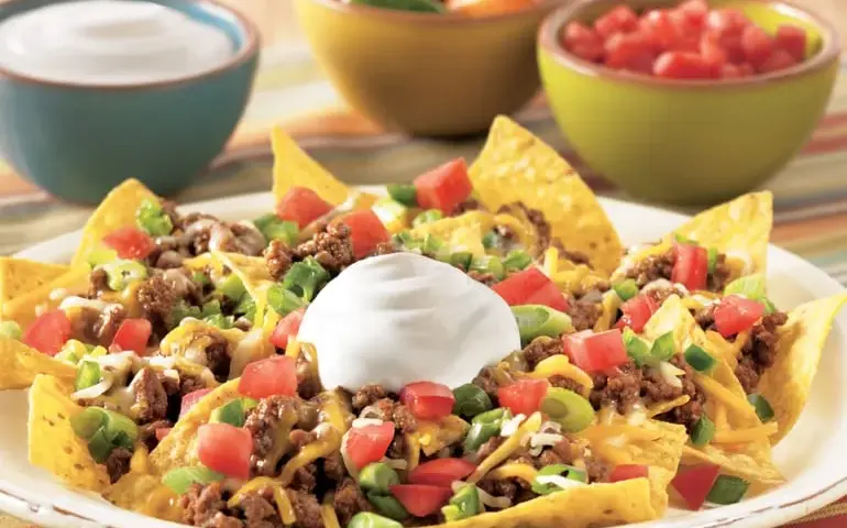 Recetas irresistibles de nachos con queso y carne que amarás