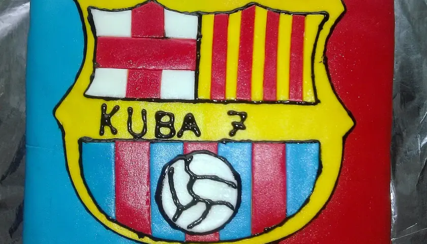 Jak zrobić tort FC Barcelona, który zachwyci każdego fana piłki nożnej