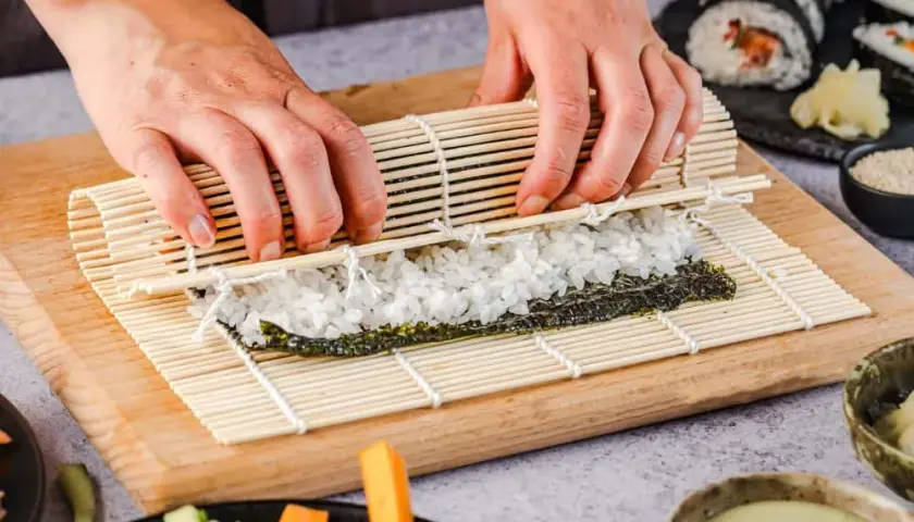 Gdzie kupić matę do sushi? Sprawdź najlepsze oferty i porady