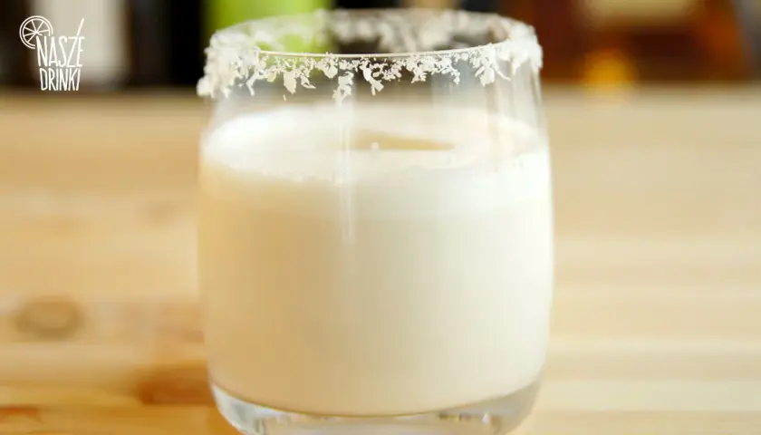 Proste i pyszne drinki z Malibu i mlekiem – przepisy i porady dla każdego