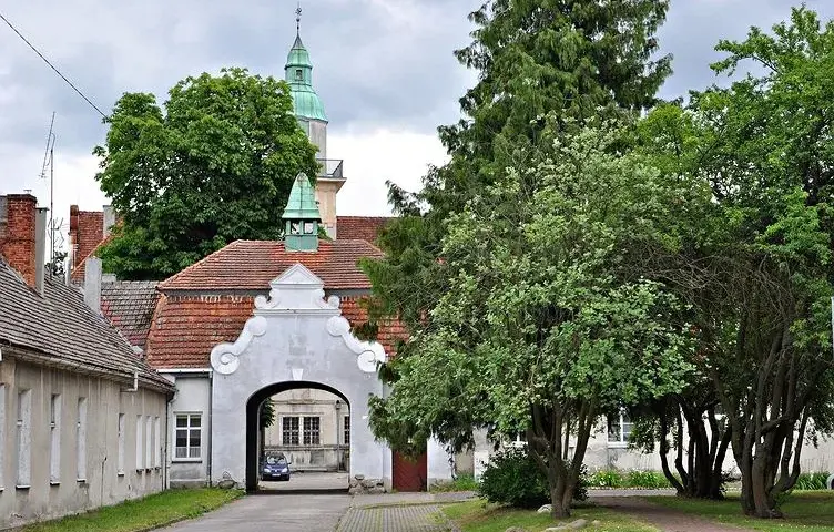 Nowy zamek w Płotach - historia, tajemnice i co warto zobaczyć