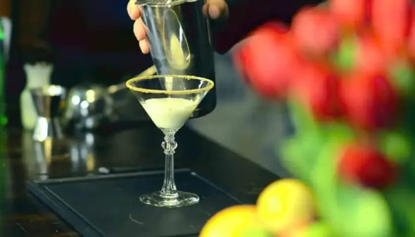 Najlepsze drinki z mlekiem skondensowanym, które zaskoczą Twoje podniebienie