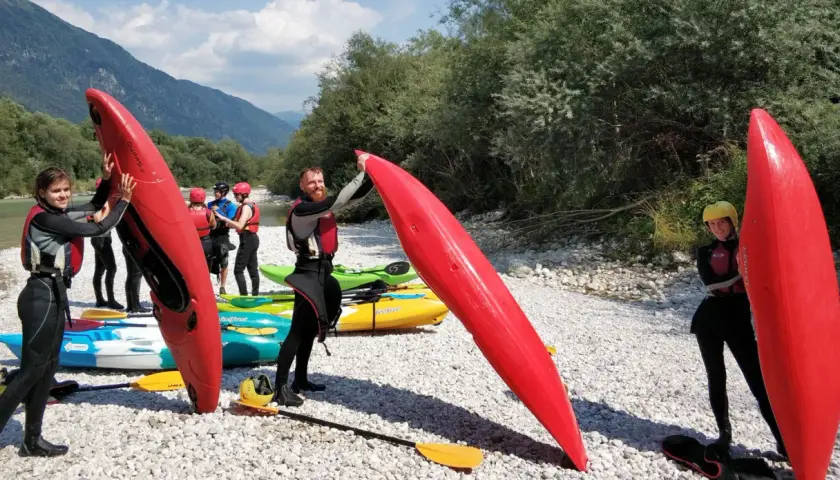 Kajakarstwo górskie w Polsce - najlepsze trasy i porady dla każdego