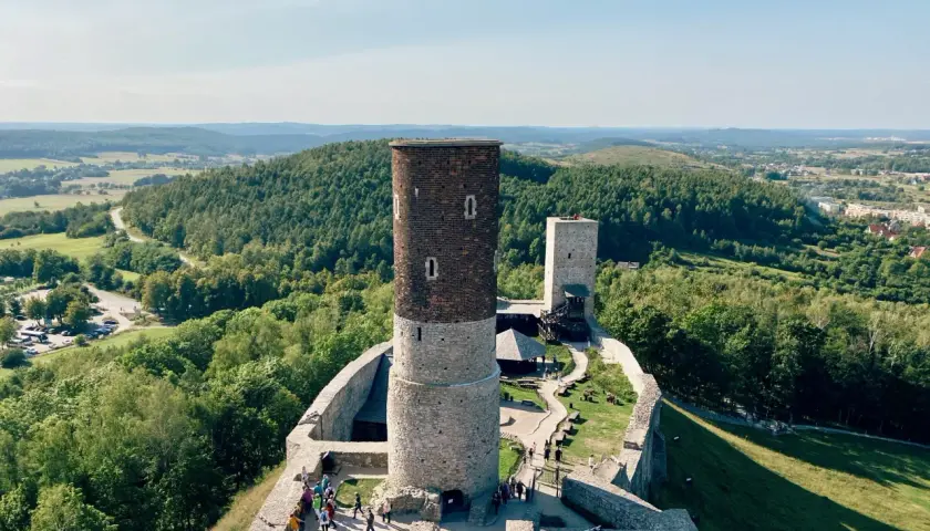Skansen Chęciny: Odkryj bogactwo kultury Kielecczyzny i jej historię