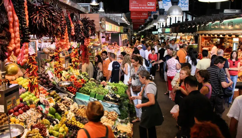 Smaczna Barcelona: Lokalne przysmaki, które musisz spróbować
