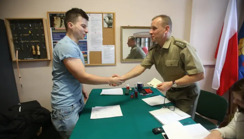 Jak wygląda komisja lekarska do służby więziennej i co musisz wiedzieć