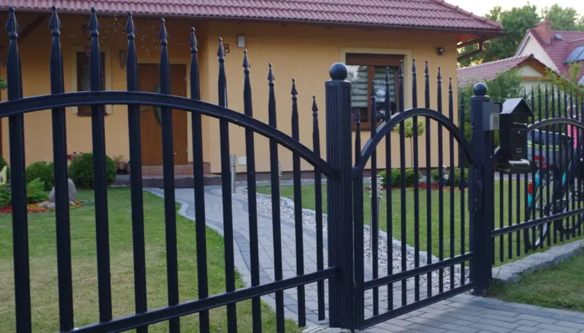 Uwaga! Musisz wiedzieć: kiedy zgłosić ogrodzenie działki zgodnie z prawem