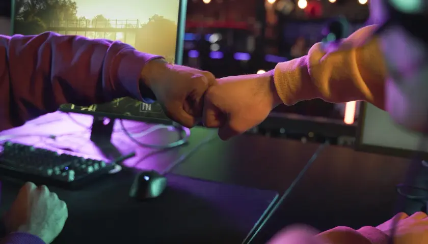 Dlaczego wielkie marki stawiają wszystko na turnieje gier wideo?