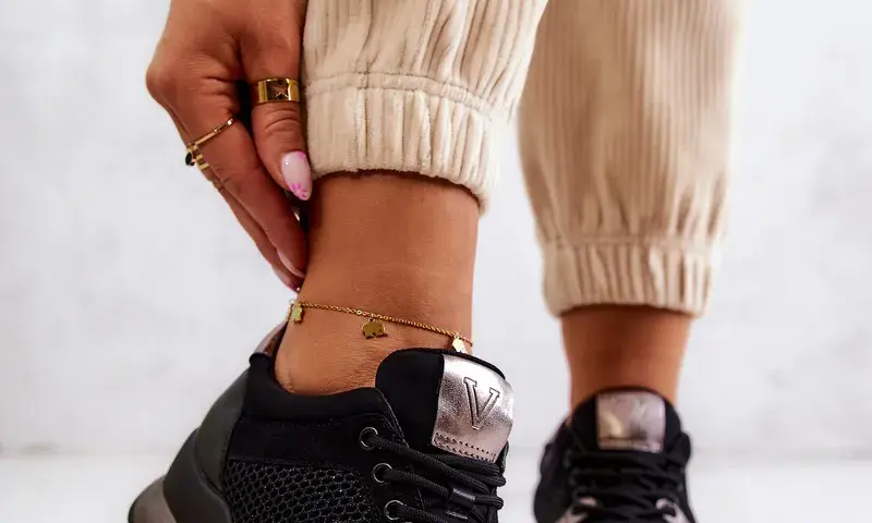 Modne buty sportowe: trendy, marki i style na każdy sezon