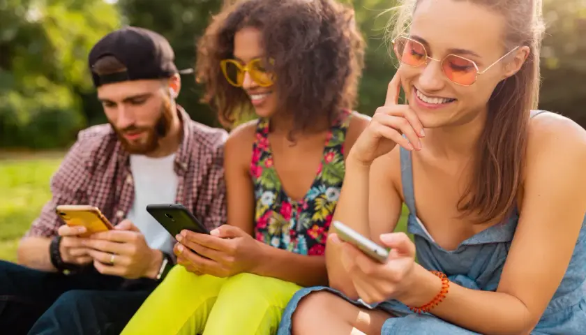 Top 5 platform do interaktywnej rozrywki dla młodych dorosłych