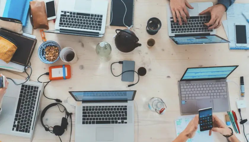 Cyfrowy Minimalizm Bez Fanatyzmu Jak Odzyskać Spokój Bez Życia Na „Trybie Oszczędnym”