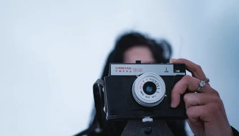 Jak fotograf może zarabiać online poza sprzedażą zdjęć?
