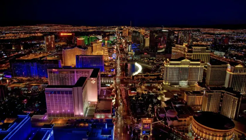Las Vegas przez obiektyw – jak fotografować miasto kasyn i co z tych zdjęć wynika dla każdego fotografa
