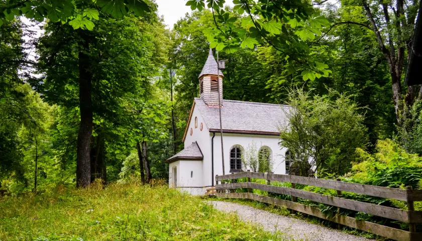 Parafia w Gołańczy przez wieki: historia, ludzie i tradycje, które przetrwały